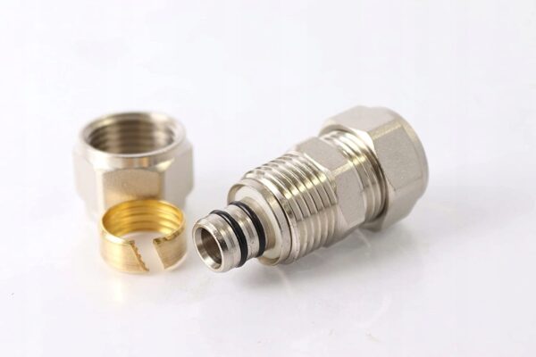 PRZEJŚCIÓWKA Z MIEDZI NA PEX 15X16 MM ADAPTER