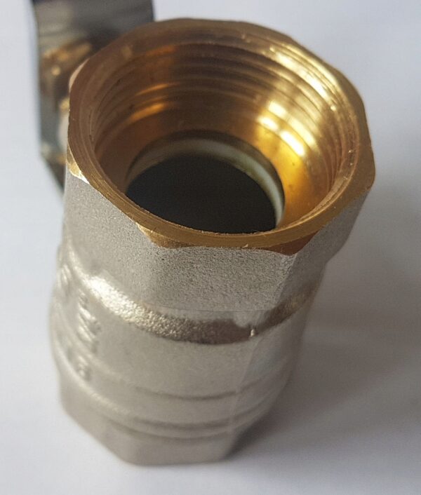 ZAWÓR KULOWY 2.1/2" STANDARD Z DŁAWICĄ GWxGW